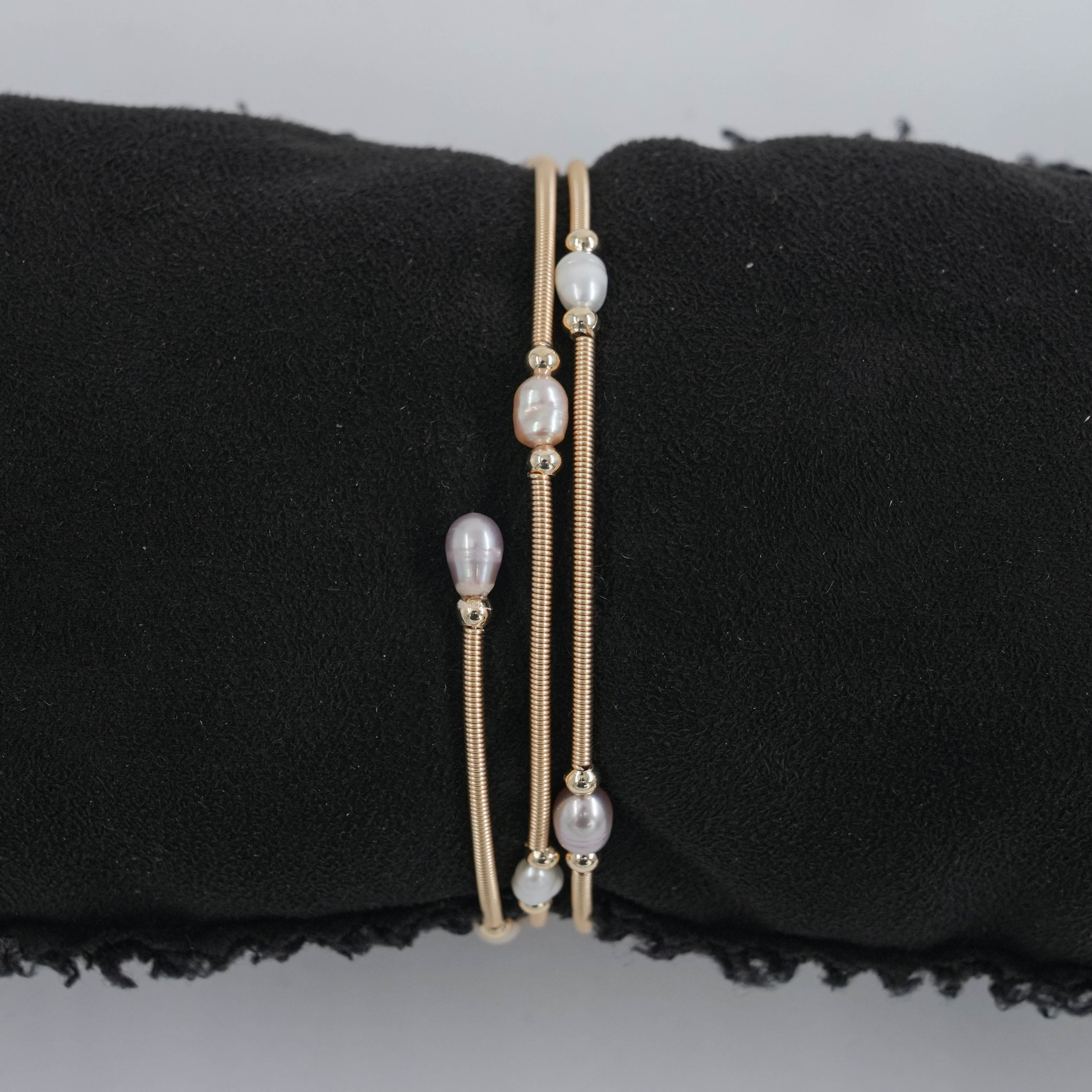 Gold Polished 3 Layered Pearl Bracelet Shaded